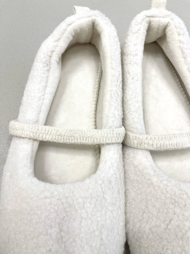ARUELLE-Elsa-Slippers 3