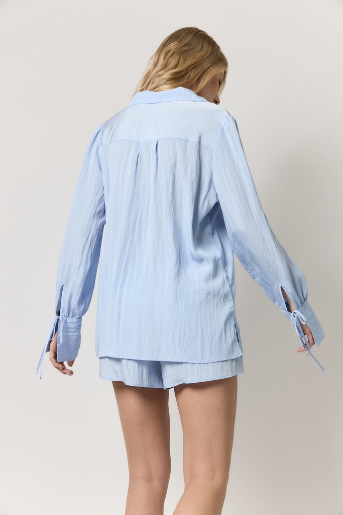 Solarasetshortbabybluecloseupback